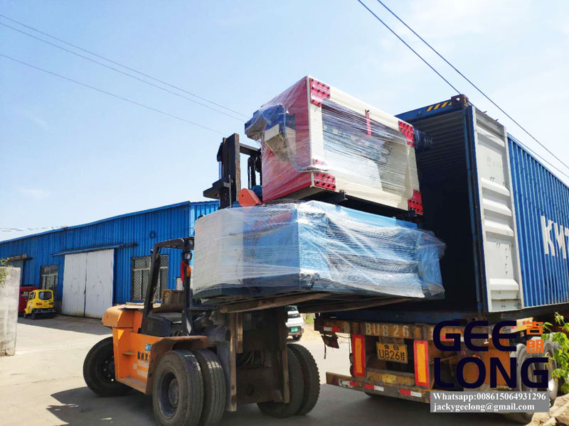 3 sets wood debarking machine are sent to Indonesia