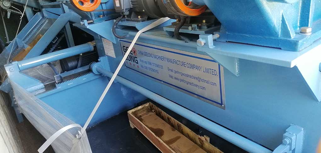 Automatic veneer peeling line exported to geelong clients