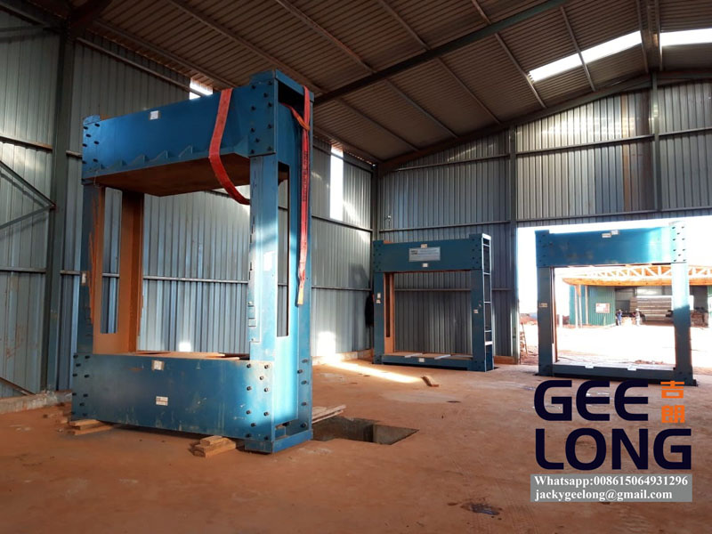 china GEELONG 15 layers plywood press machine