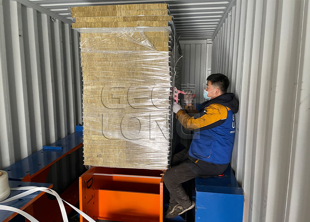 3 containers solid press veneer dryer are exported