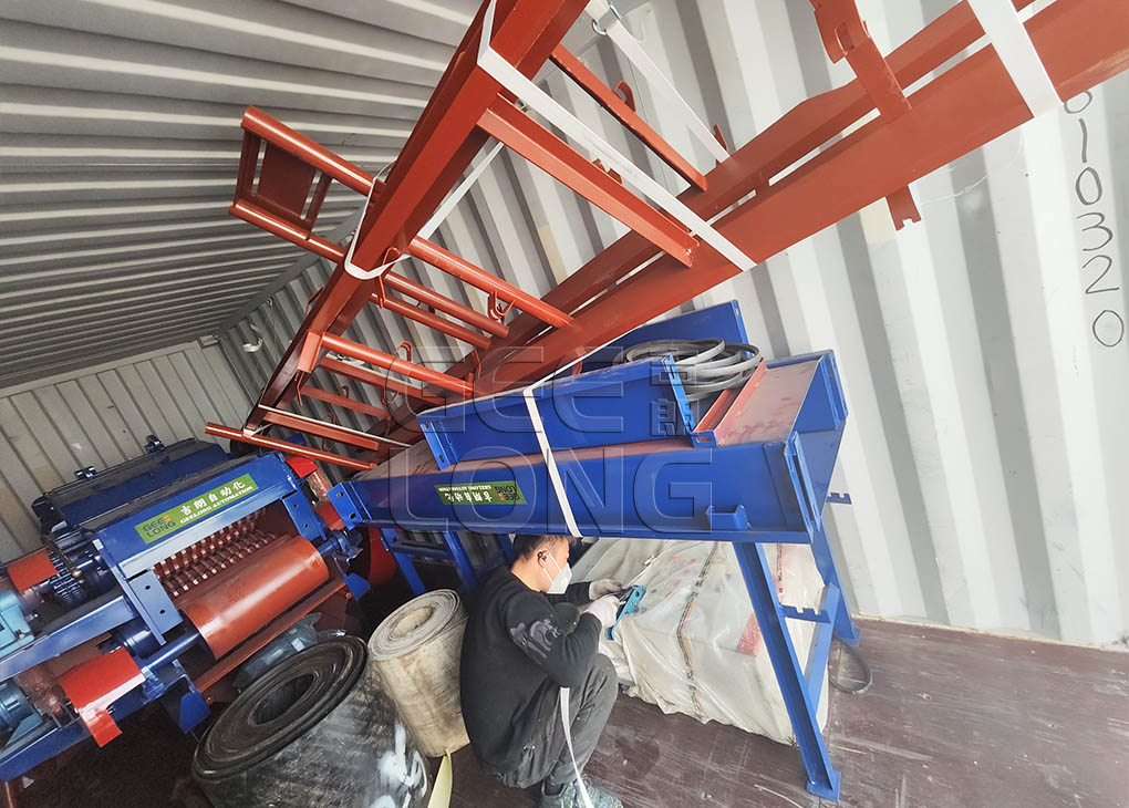 geelong 216 wood chips machine is exported to indonesia