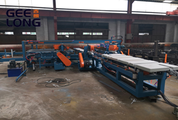 GEELONG adjustable size automatic plywood cutting machine
