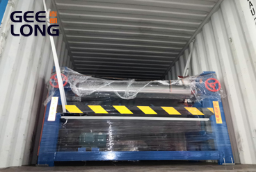 4ft double side glue spreader is exported