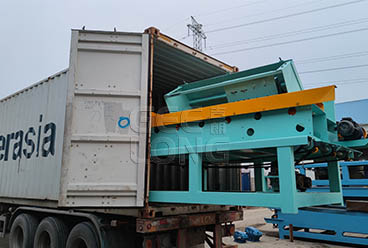 8ft automatic double roller moving veneer peeling machine exporting