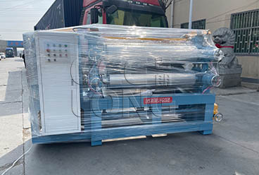 China GEELONG exported 4ft double sided pneumatic glue spreader machine