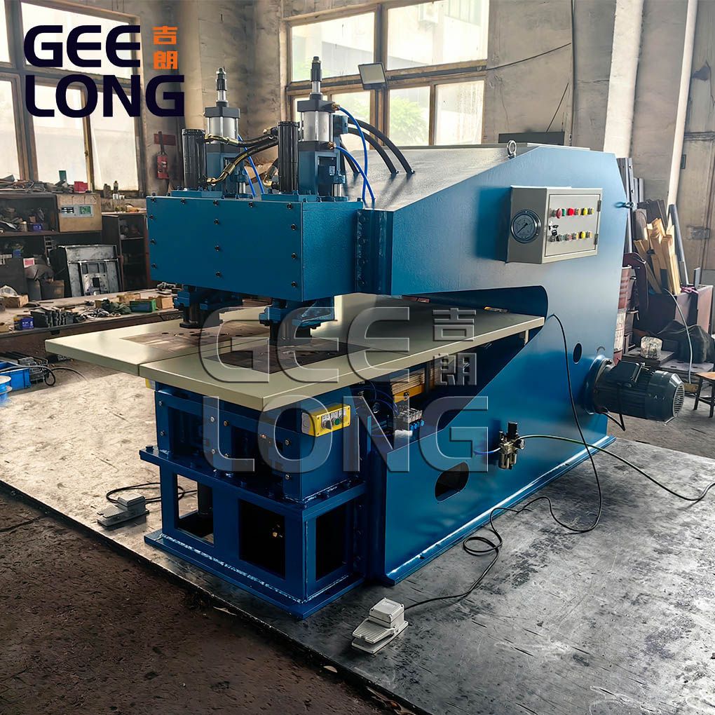 Two heads veneer patching machine