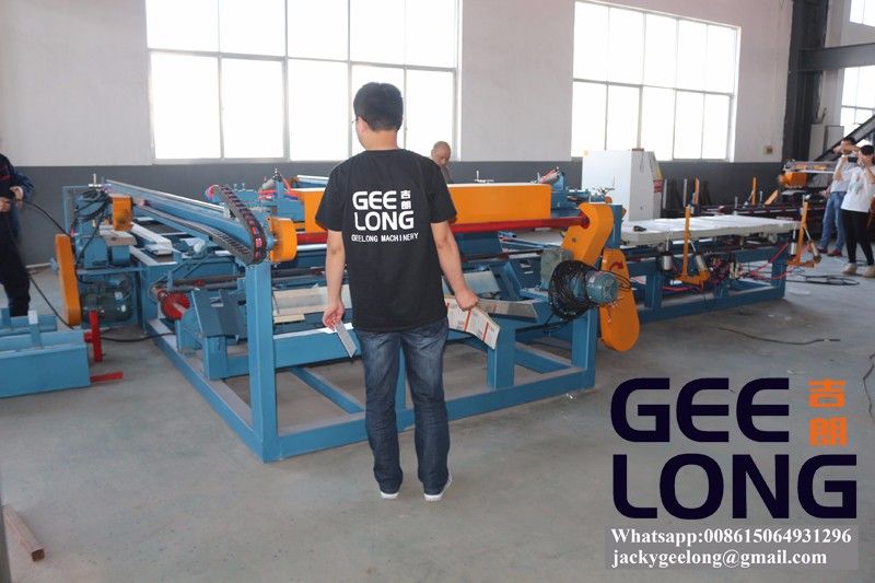 china GEELONG automatic plywood cutting machine