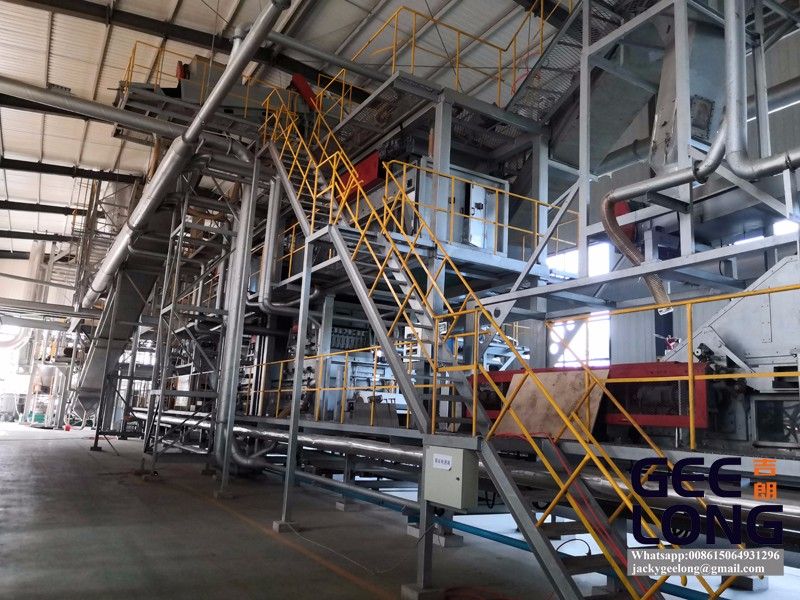 China GEELONG multilayer particle board machine