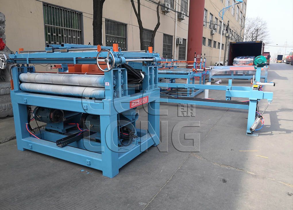 China GEELONG roller type plywood edge cutting saw machine