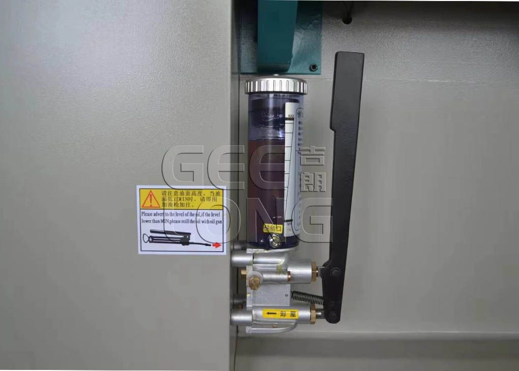 China CNC veneer Guillotine machine