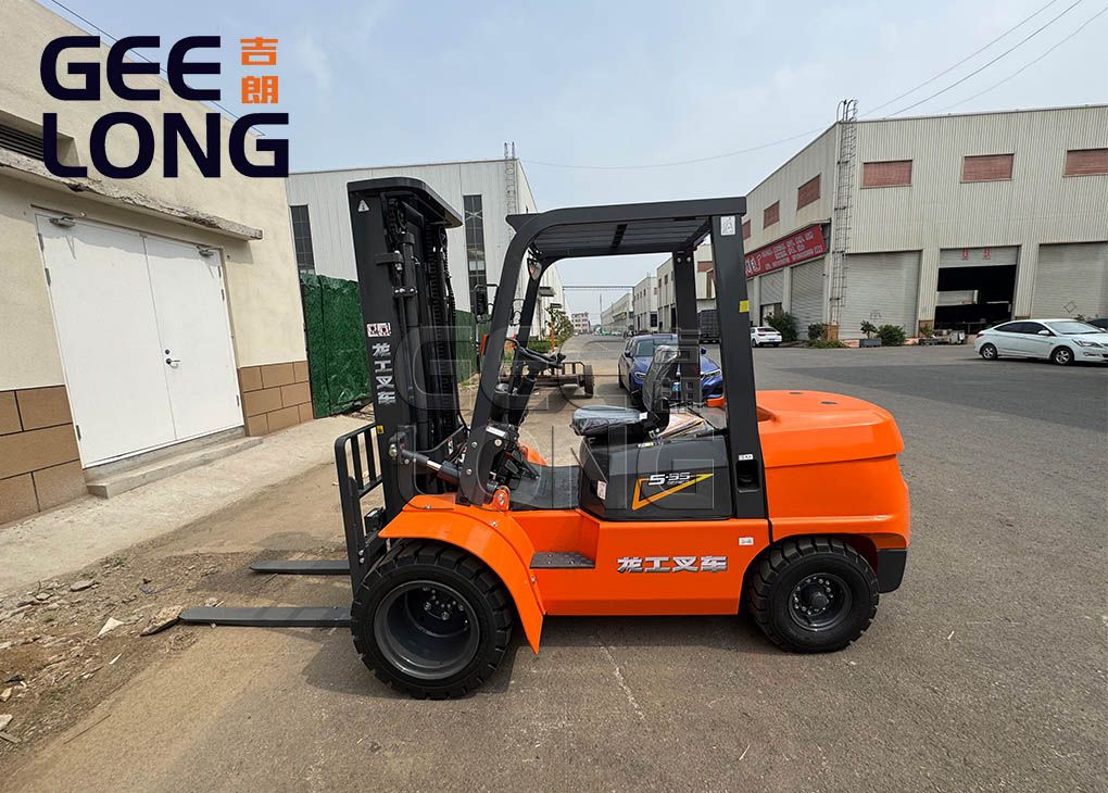 Double wheel 3T forklift machine for plywood factory