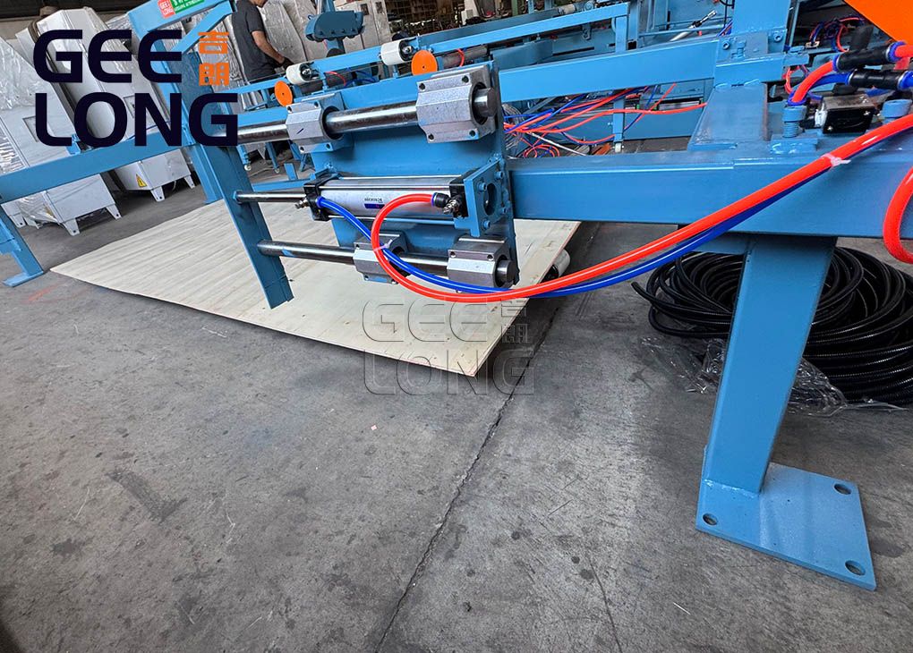 Advanced Automatic Plywood Cutting Machine Custom Size Trimming Geelong Machinery