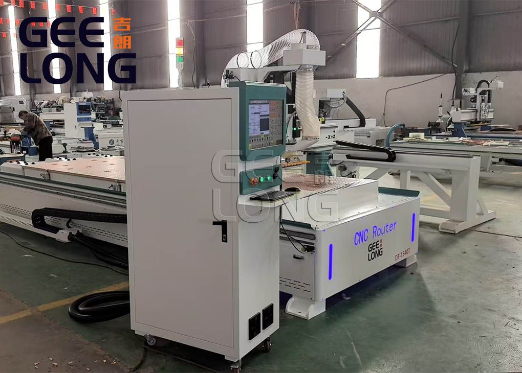 china geelong configurations CNC router with automatic knife blade changing syste