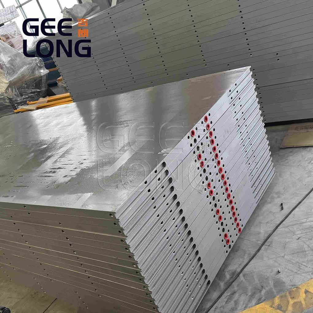 Hot plate for plywood hot press machine