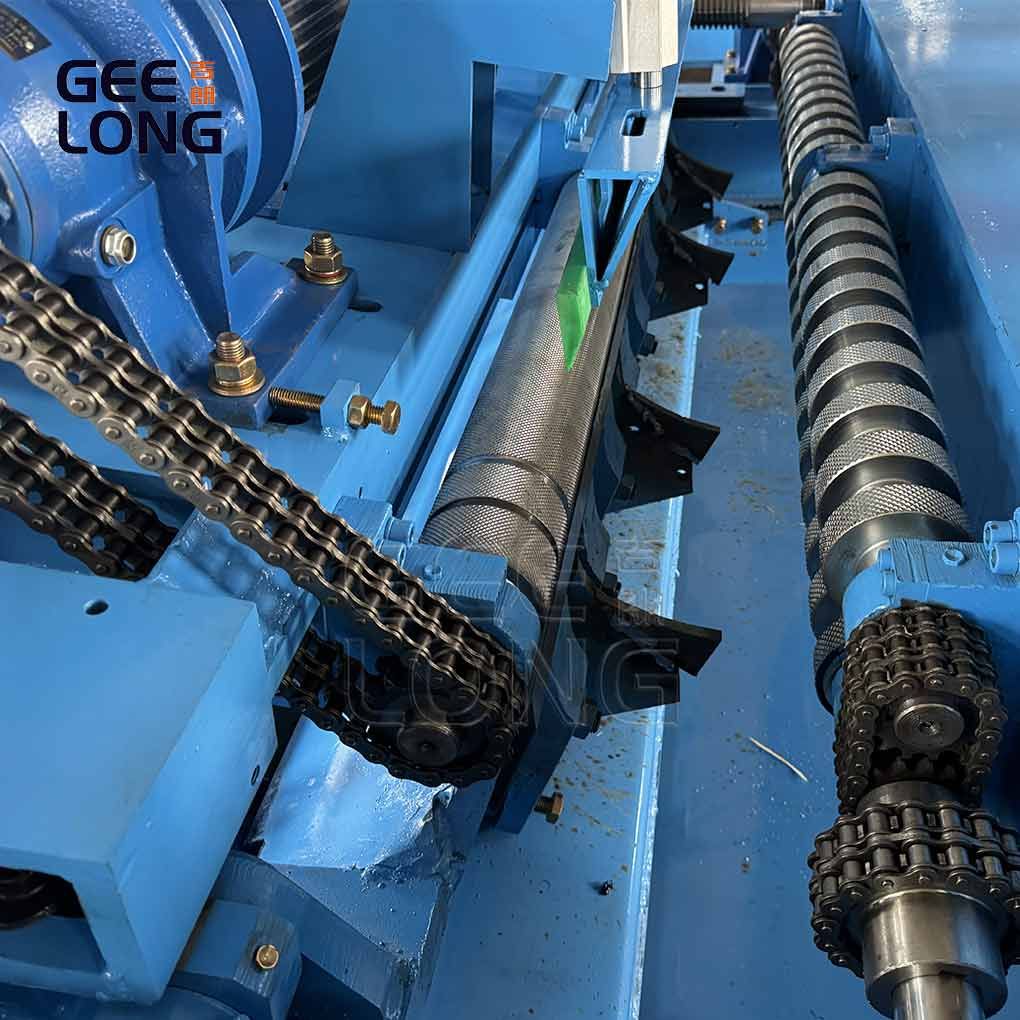 SMALL LOG veneer peeling line GEELONG